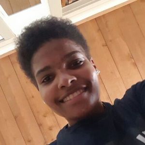 Meet your Posher, Ebony